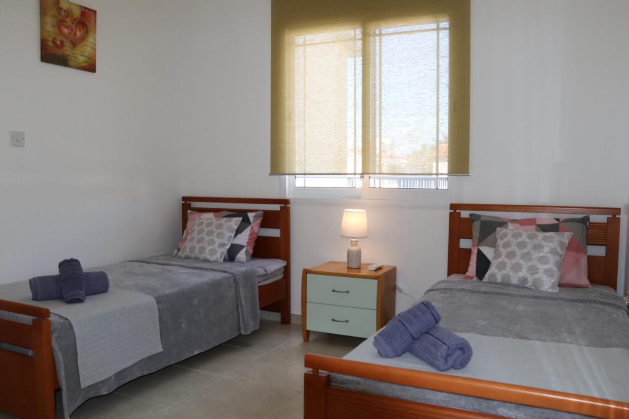 Cyking 2 Bed Apartment With Pool & 10 Min To Beach Paphos Eksteriør bilde